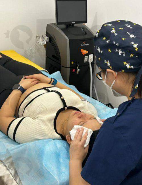 深圳美莱黄金超光子相关医生介绍