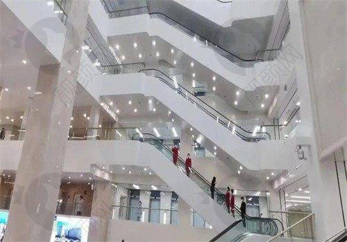 八、吉林大学第二医院眼科真实的患者评价如下: